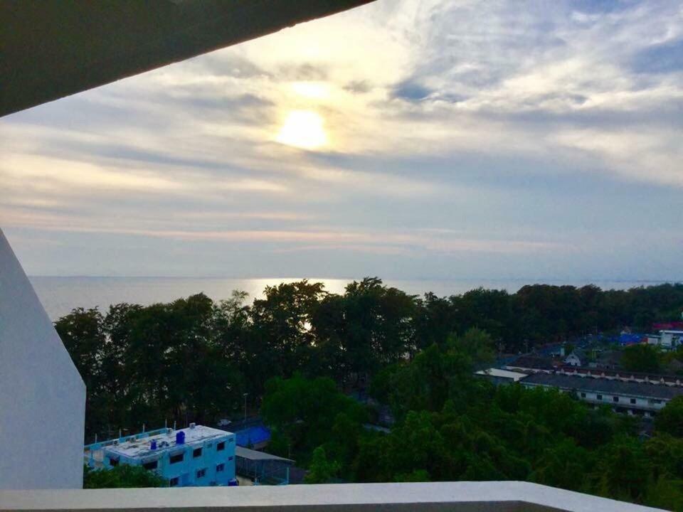 Rayong Condochain 325 Ban Phe Exterior foto
